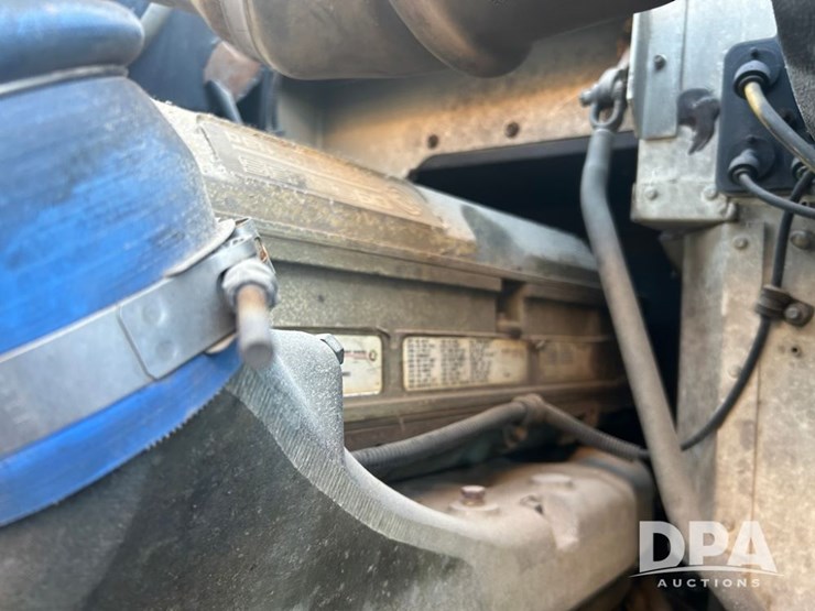 international-9100-image-19