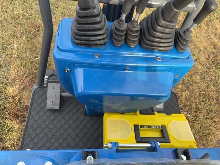 mini-excavator-mx12r-image-21