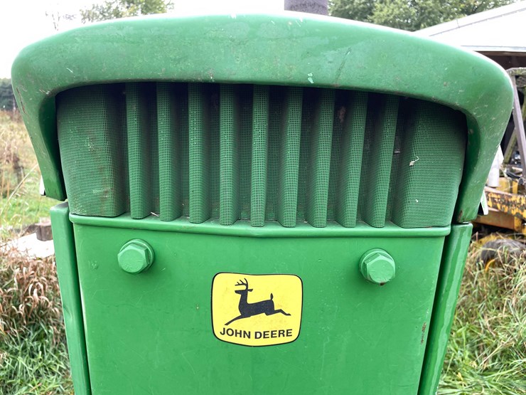 john-deere-3010-image-30