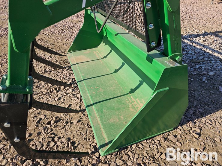 2025-john-deere-740-image-13