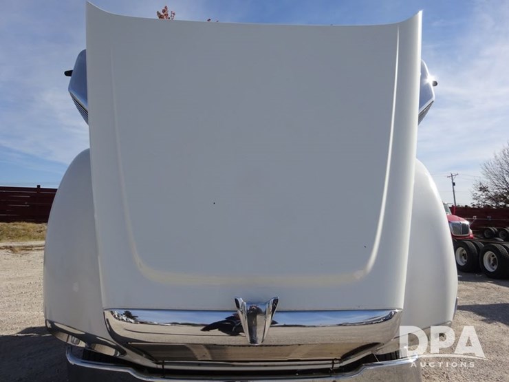 2017-freightliner-coronado-day-cab-glider-truck-(pz13993,-unit-725)-image-75