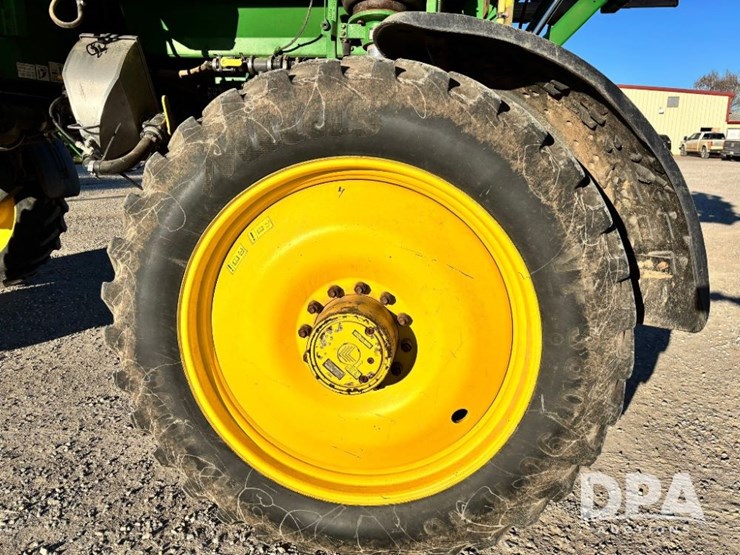 2013-john-deere-4830-image-55