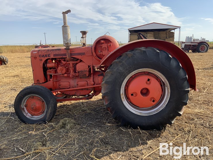 case-la-2wd-tractor-image-8