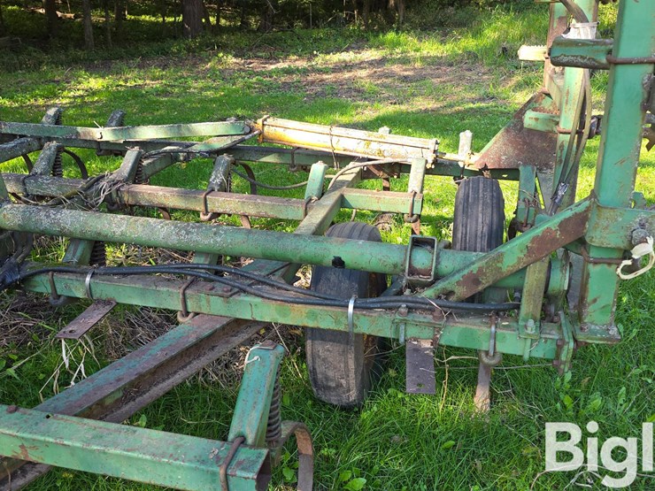 john-deere-1010-image-15