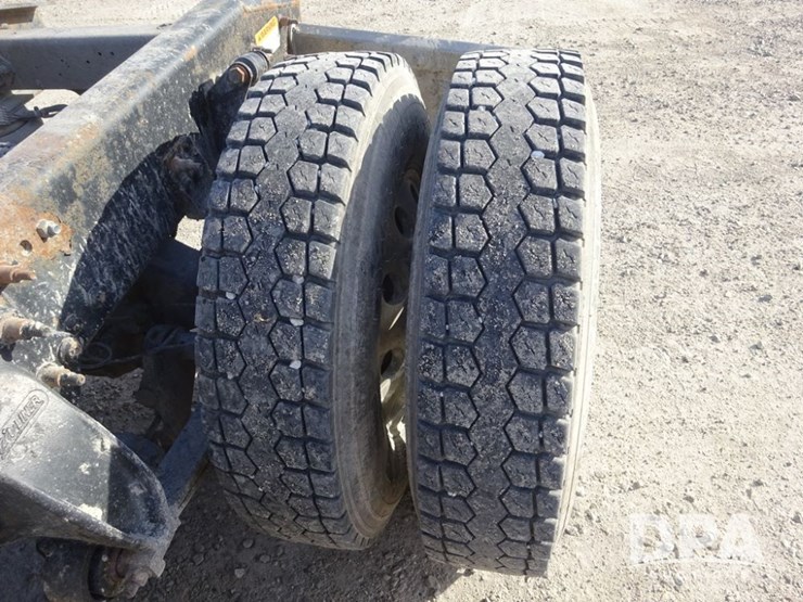 2016-freightliner-coronado-day-cab-glider-truck-(pz13983,-unit-716)-image-53