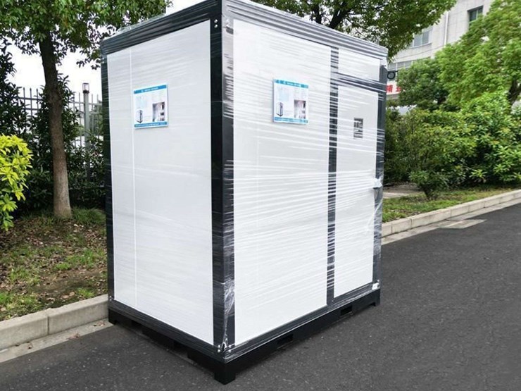portable-restroom-image-1
