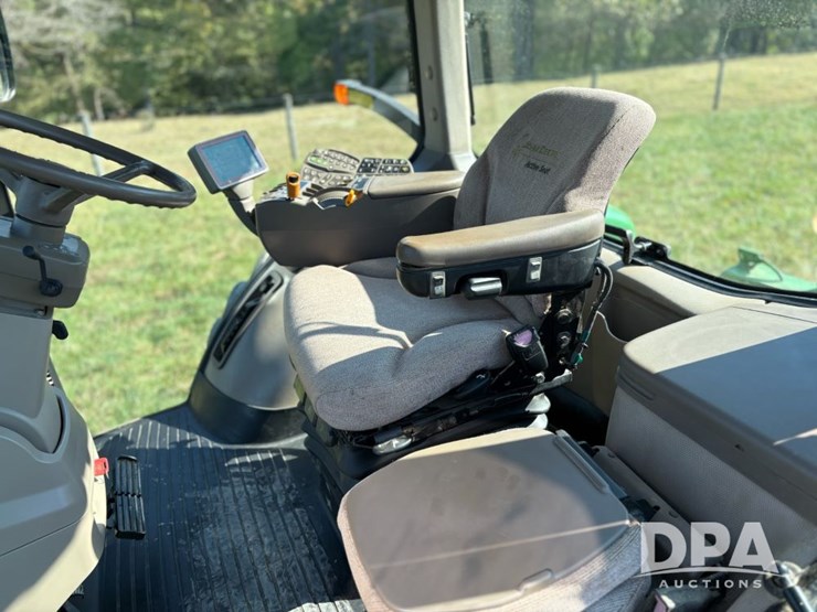 2010-john-deere-8320r-image-5