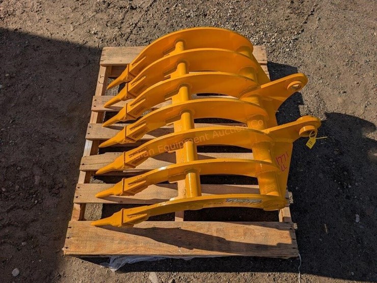 future-cat-305-excavator-rake-image-5