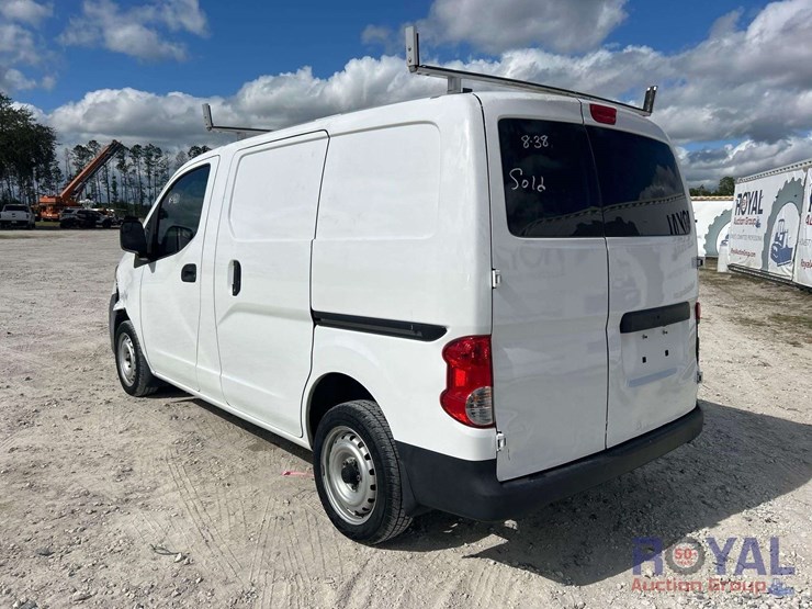 2019-nissan-nv200-image-4
