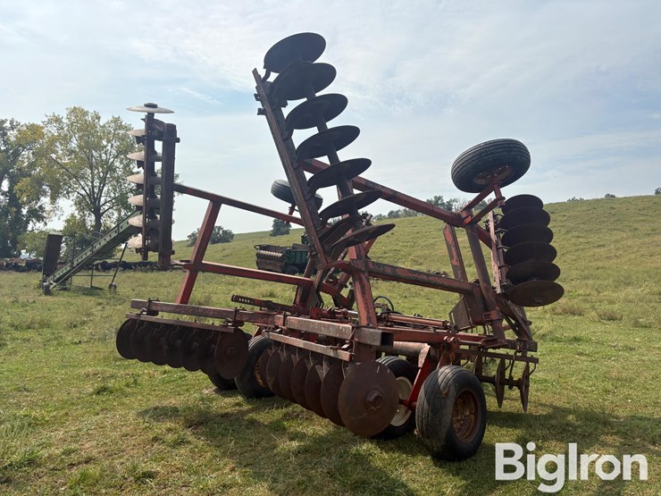 massey-ferguson-21-image-5