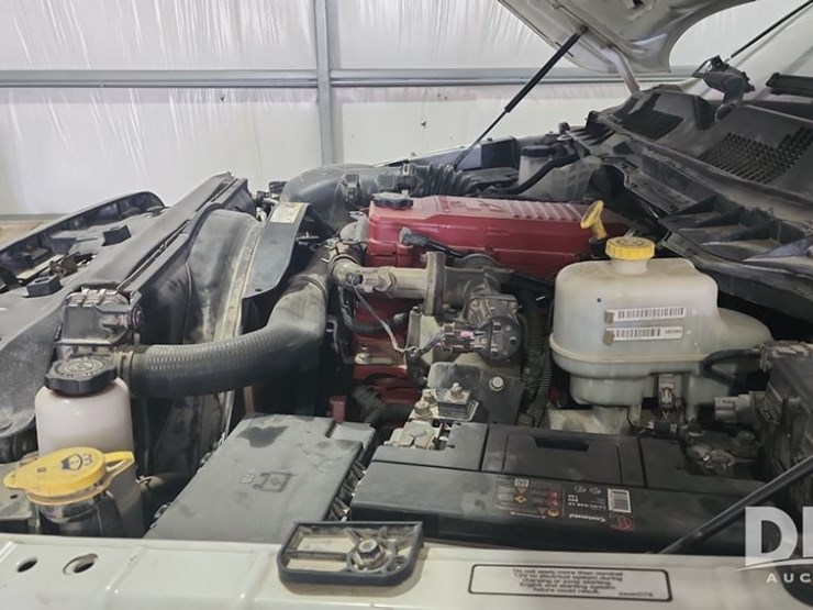 2015-dodge-ram-5500-image-27