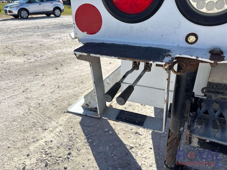 2013-international-workstar-7400-image-38