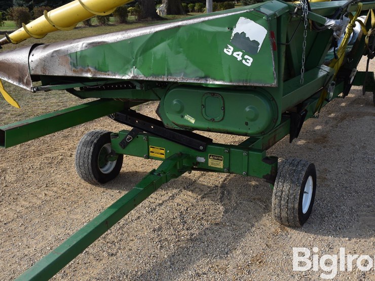 john-deere-843-image-10