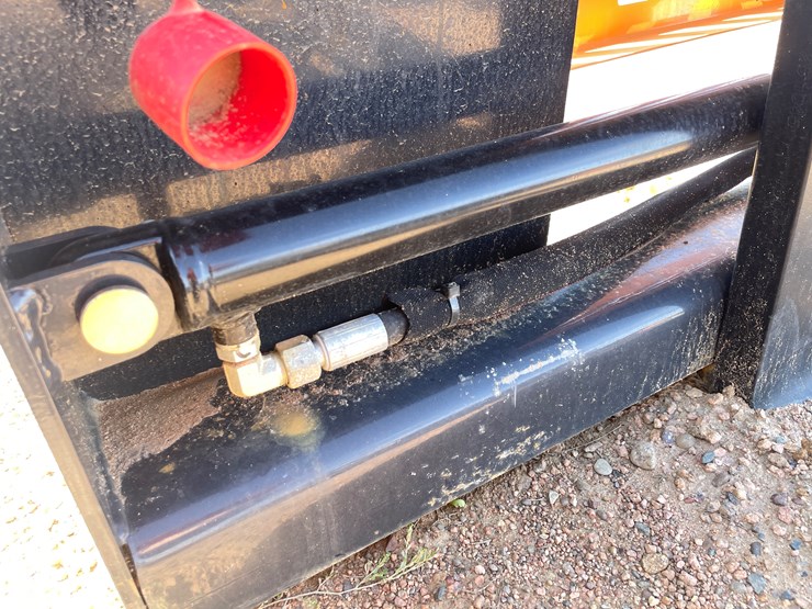 #4087-•-wolverine-pallet-fork-hydraulic-adjustable-attachment-image-8