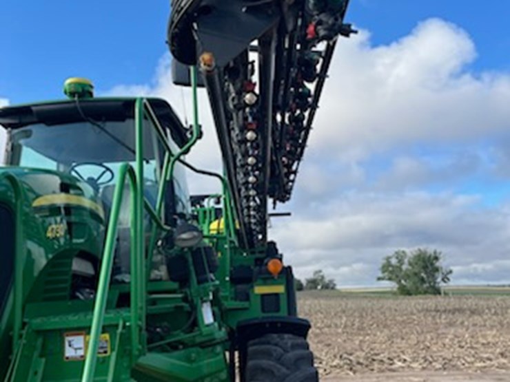 2010-john-deere-4730-image-6