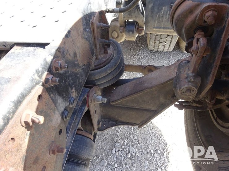 2017-freightliner-coronado-day-cab-glider-truck-(pz13993,-unit-725)-image-58