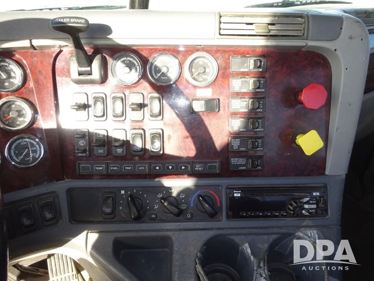 2018-freightliner-coronado-day-cab-glider-truck-(pz13996,-unit-773)-image-91