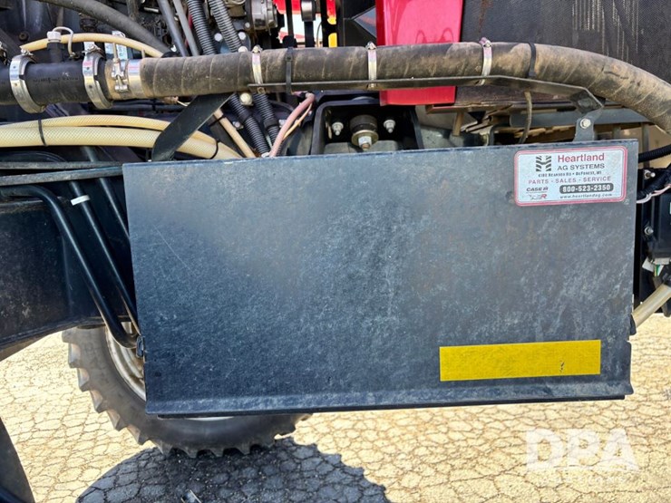 2020-case-ih-patriot-4440-image-56