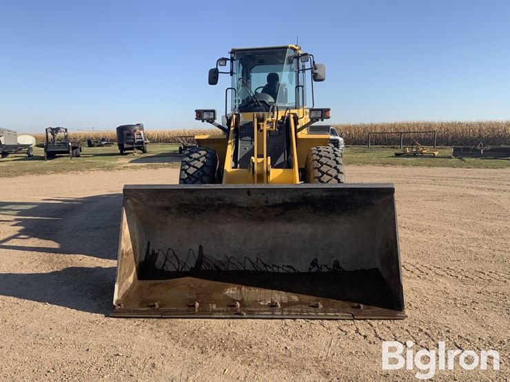 2009-komatsu-wa200-6-image-2