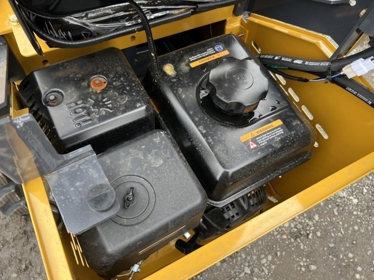 2025-infront-yf480-compact-track-loader-image-13