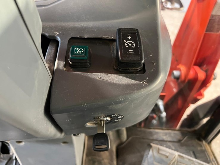 2015-kubota-l4060-image-28