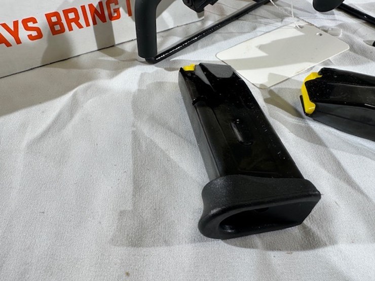 #2025-00068-•-taurus-g3c-pistol-image-4