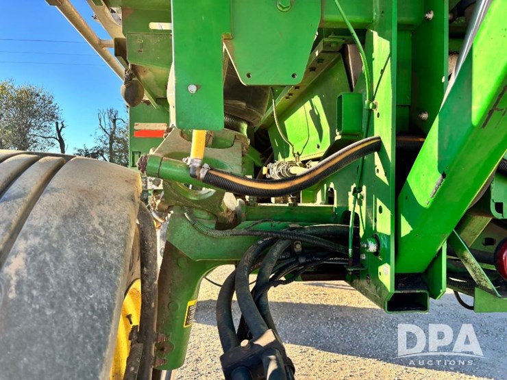 2013-john-deere-4830-image-54