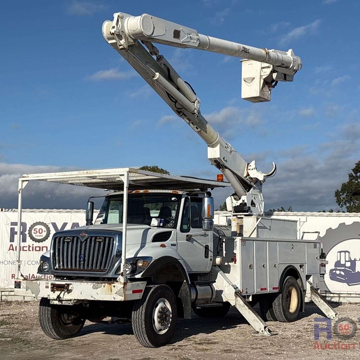 2013 INTERNATIONAL WORKSTAR 7400