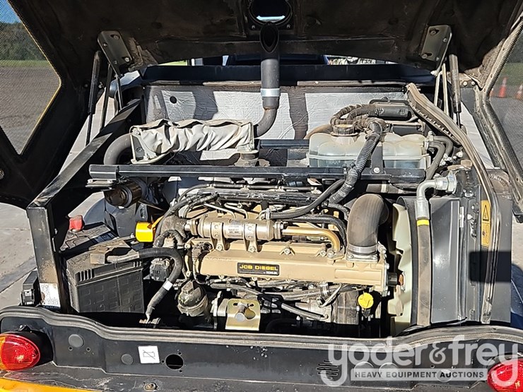 2021-jcb-407-image-17