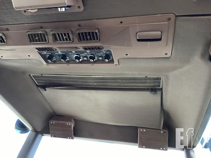 1985-john-deere-4850-image-8