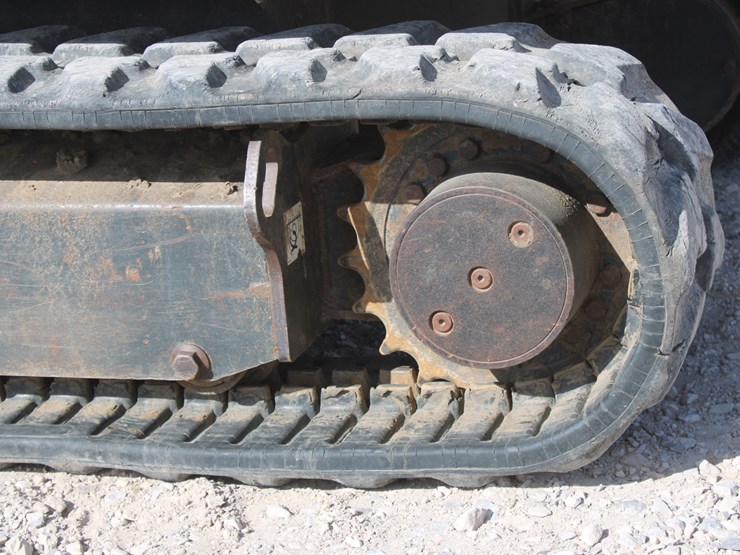 2016-bobcat-e32i-image-27