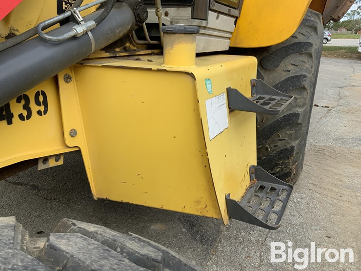 2005-new-holland-b95b-image-12