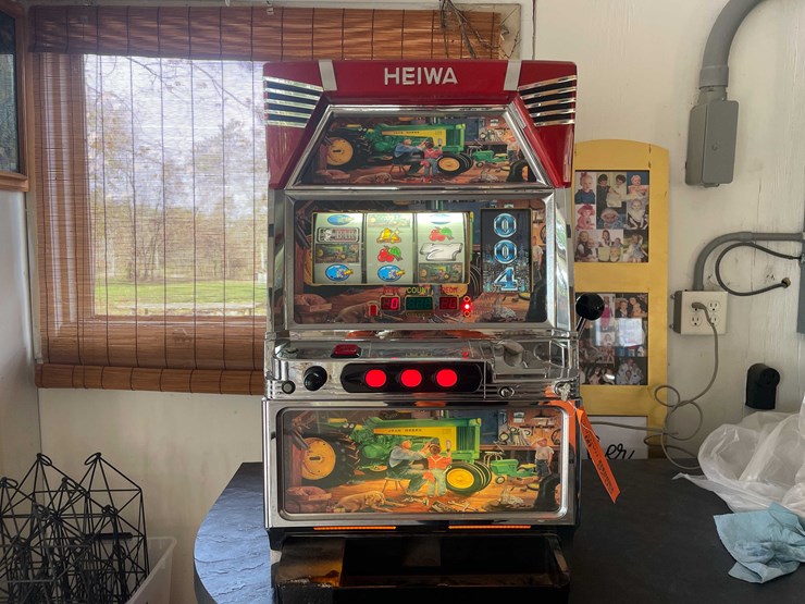 #6628-•-john-deere-poker-machine-image-1