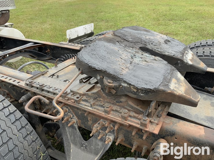 2010-international-prostar-image-10