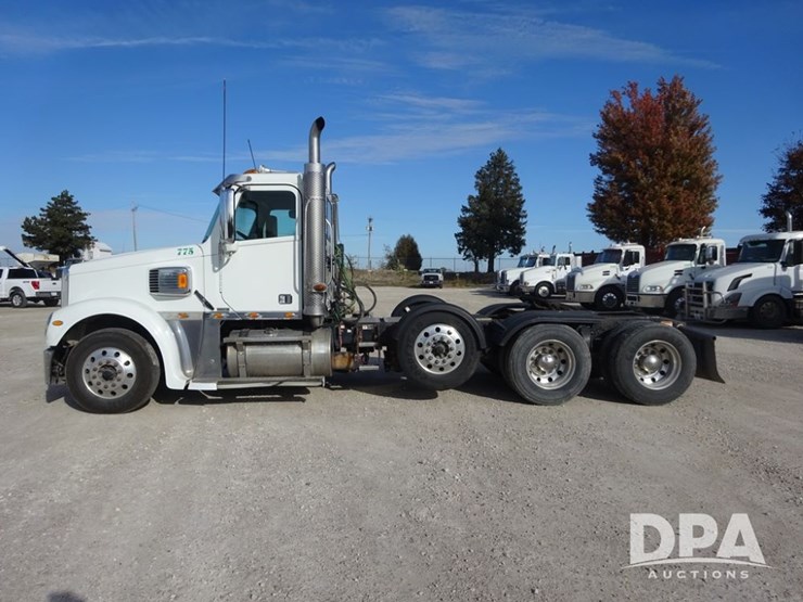 2018-freightliner-coronado-day-cab-glider-truck-(pz13985,-unit-775)-image-39