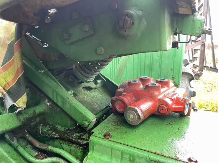 john-deere-2010-image-27