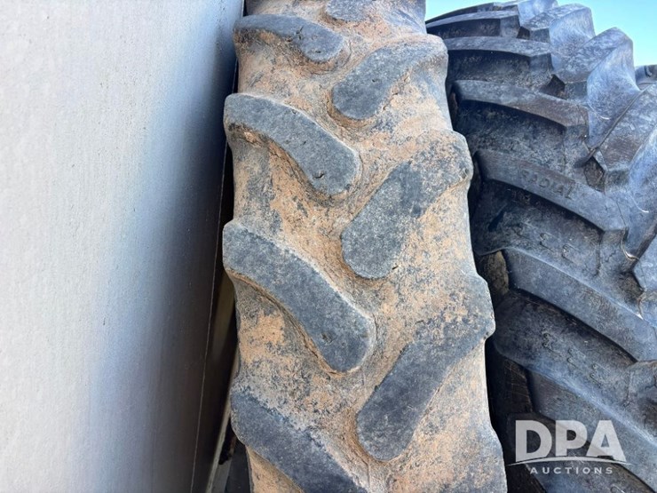 2013-john-deere-4830-image-85