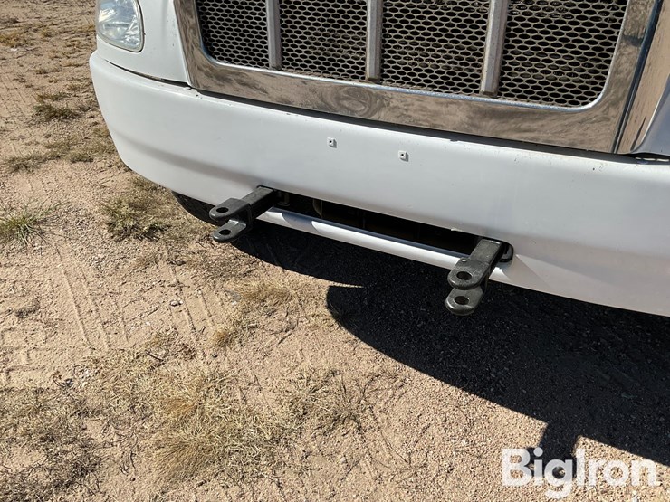 2020-peterbilt-337-image-12