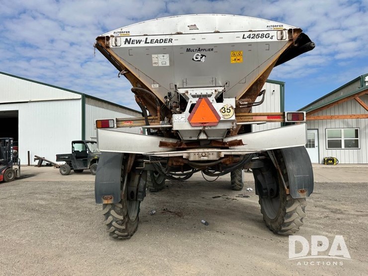 2015-ag-chem-rg1100b-image-11