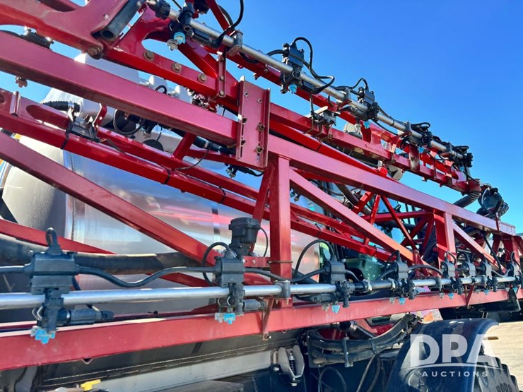 2020-case-ih-patriot-4440-image-86