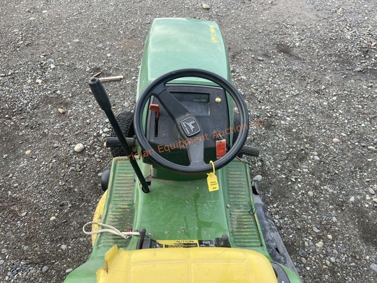 john-deere-130-image-8