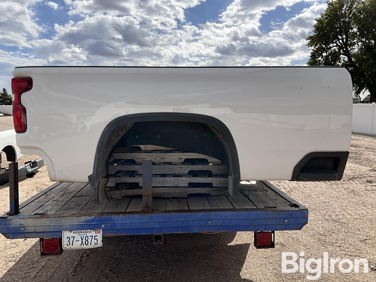 chevrolet-silverado-2500-image-4