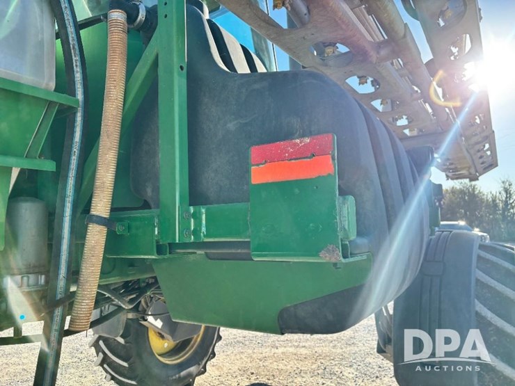 2013-john-deere-4830-image-64