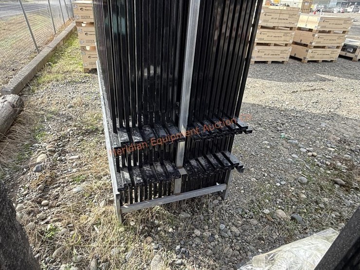 10'-x-7'-wrought-iron-style-steel-site-fence-image-9