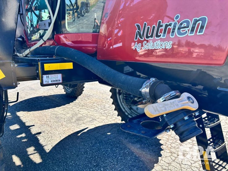 2020-case-ih-patriot-4440-image-66