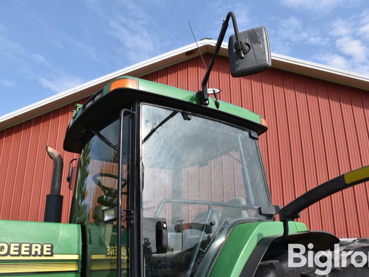 john-deere-8310-image-17