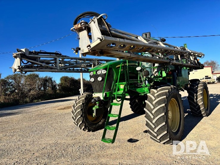 2013-john-deere-4830-image-19