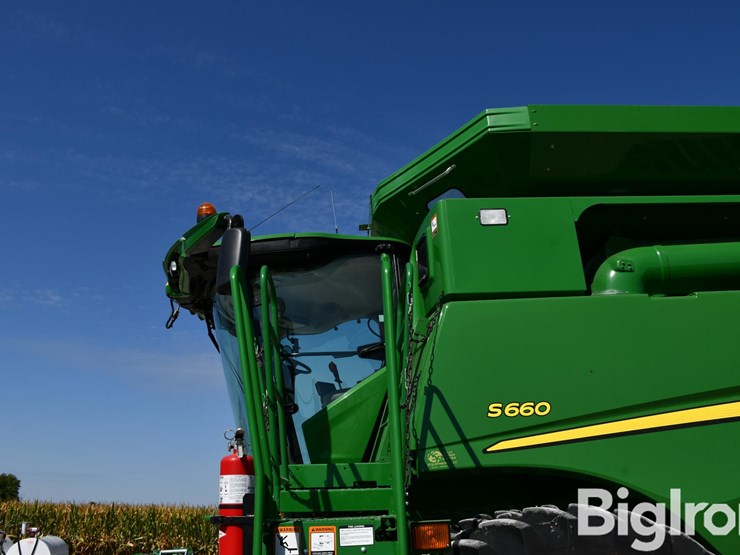2015-john-deere-s660-image-16