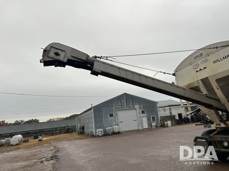 1992-international-9400-image-8