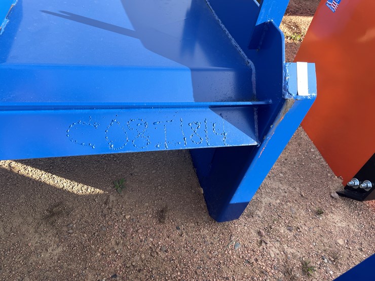 #4065-•-8'-snow-pusher-attachment-image-9